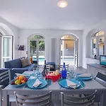 Uno Pool Side בית נופש *