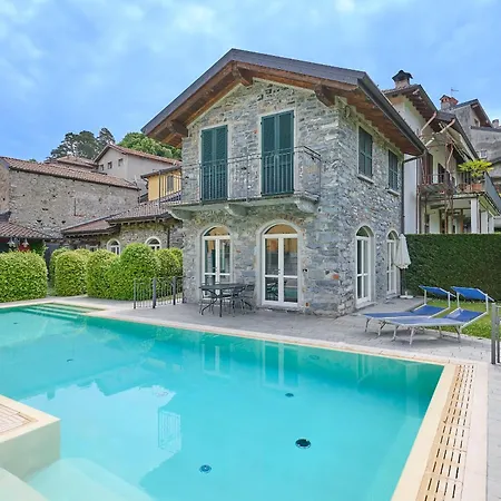 Uno Pool Side Tatil Evi *