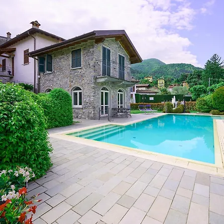 Дом отдыха Uno Pool Side Белладжо